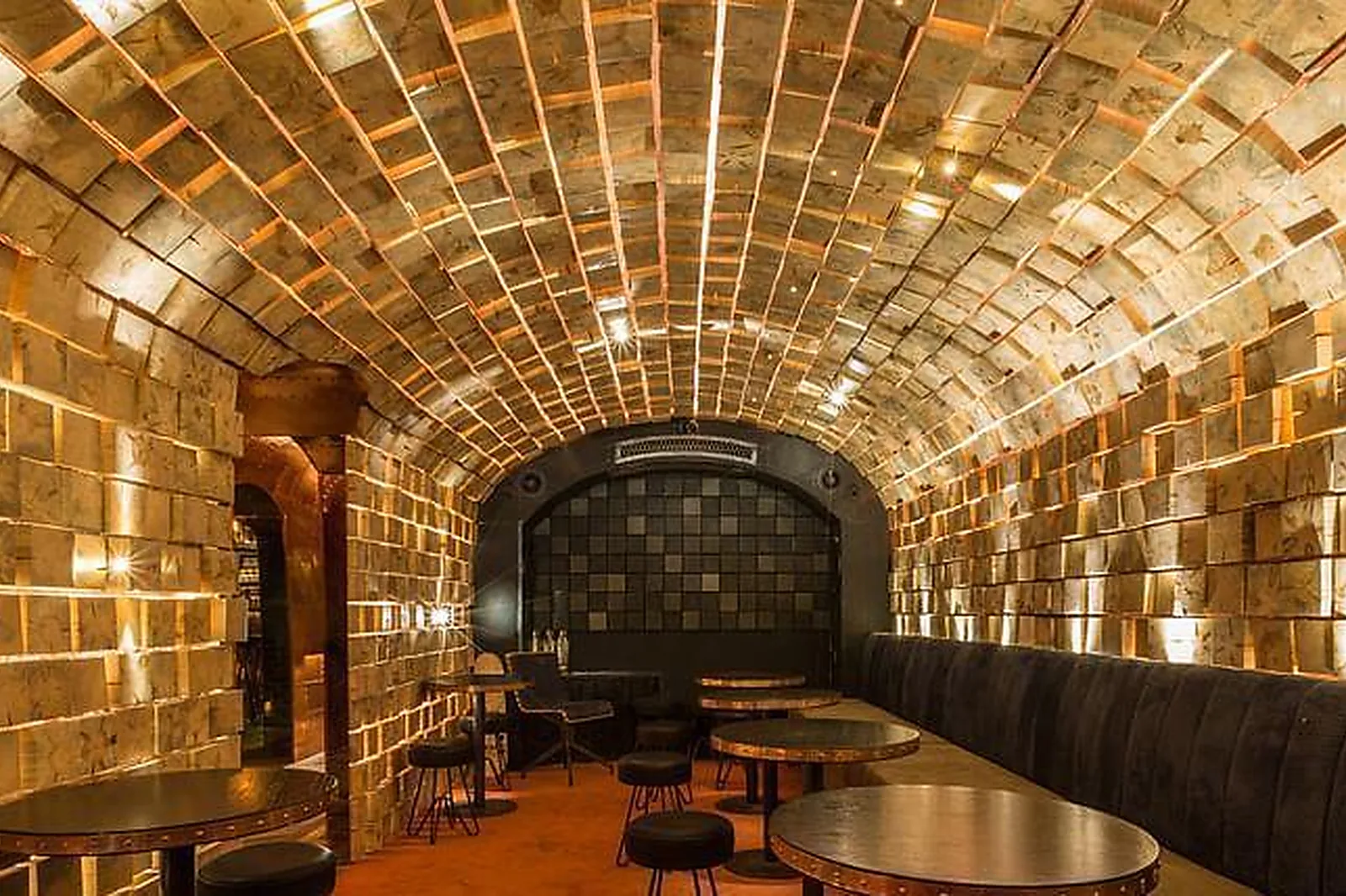 Lieux événementiels, TRADER'S