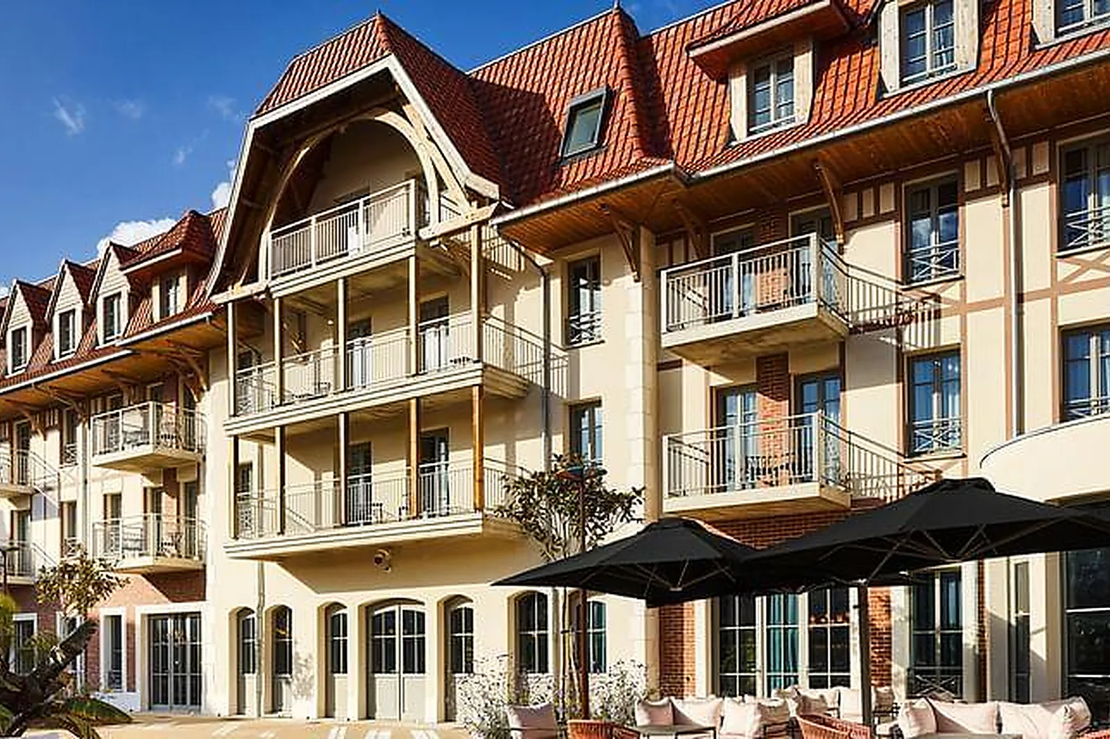 Lieux événementiels, TRIBE LE TOUQUET****