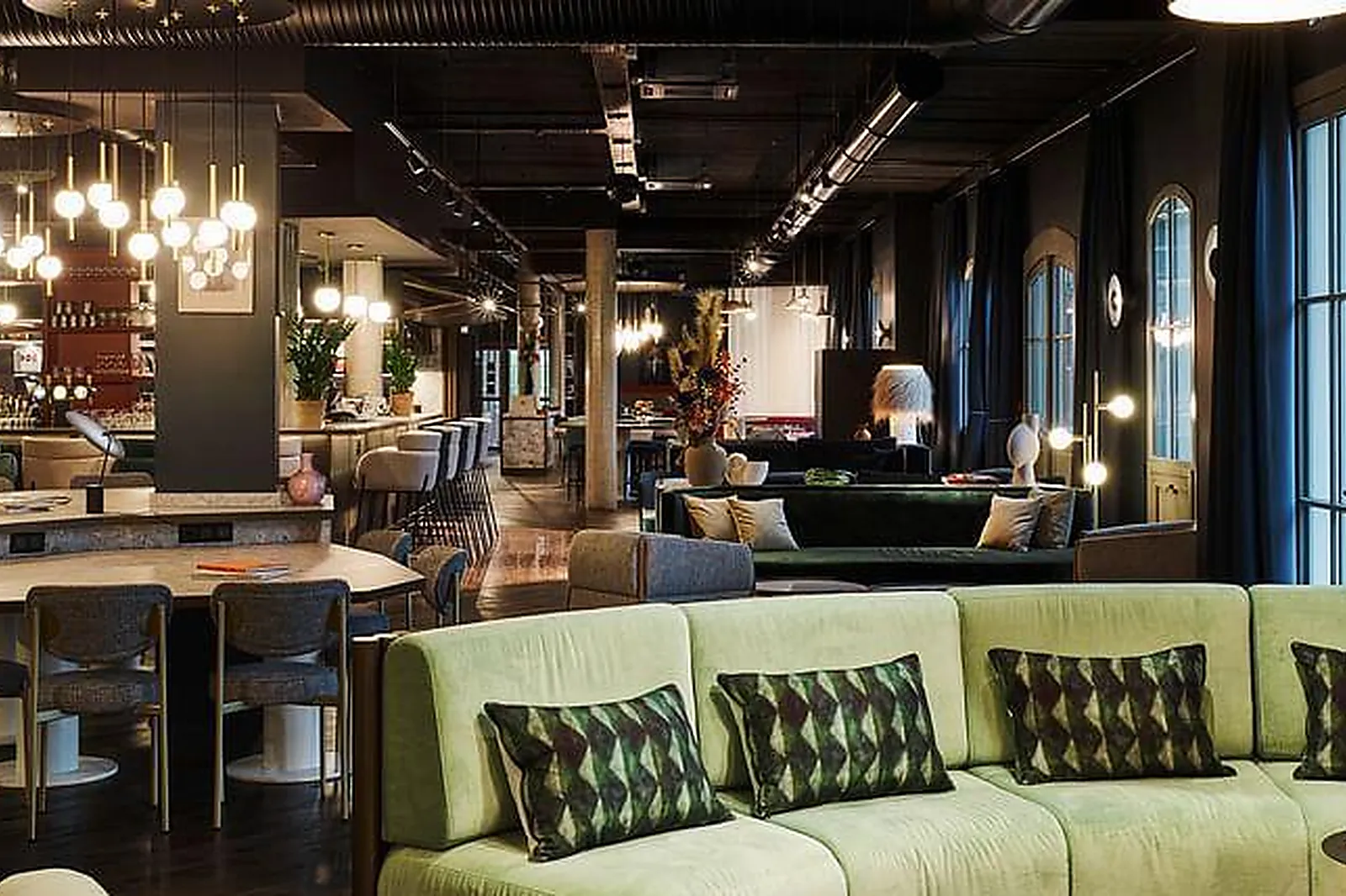 Lieux événementiels, TRIBE LE TOUQUET****