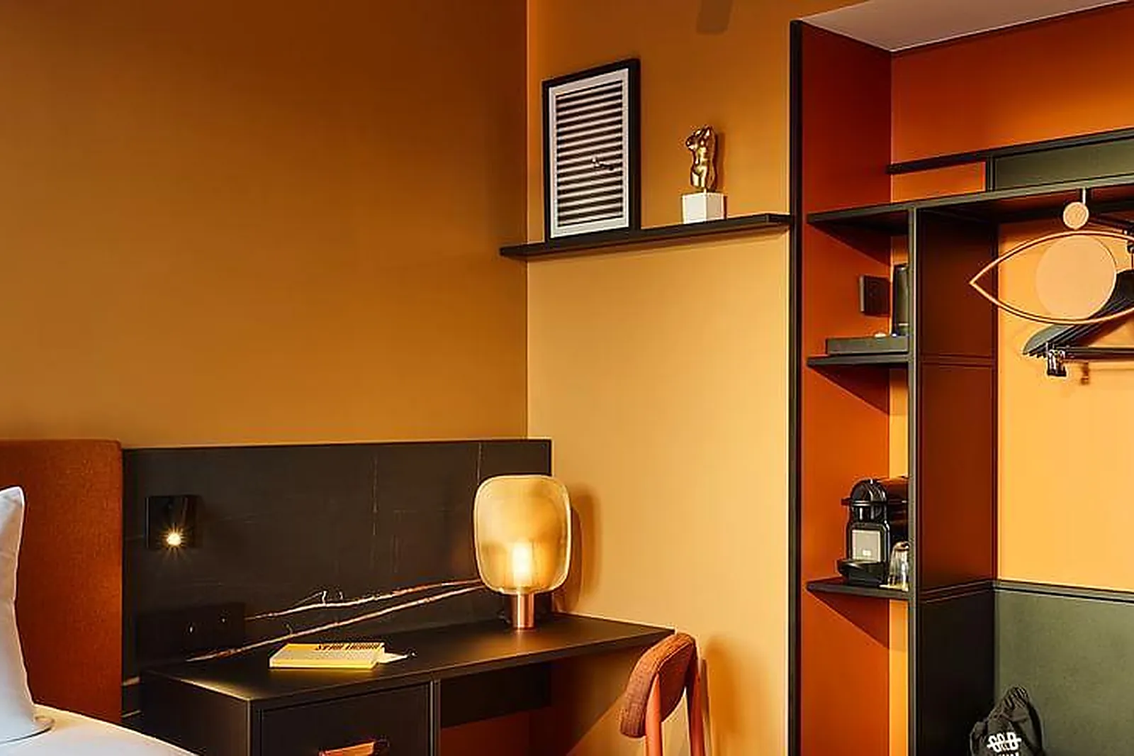 Lieux événementiels, TRIBE PARIS SAINT OUEN ****