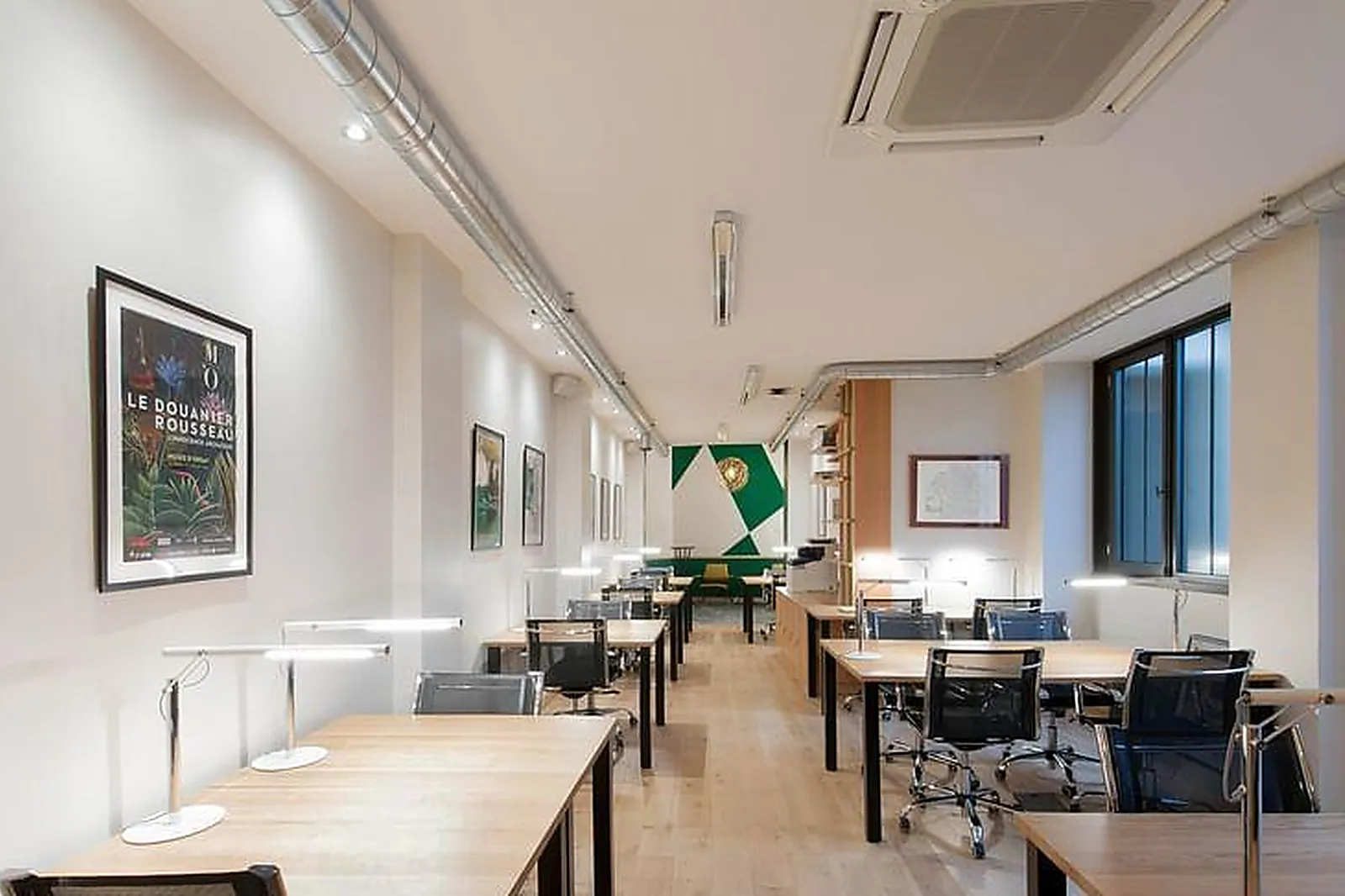 Lieux événementiels, TWO EAT WORK CAFÉ