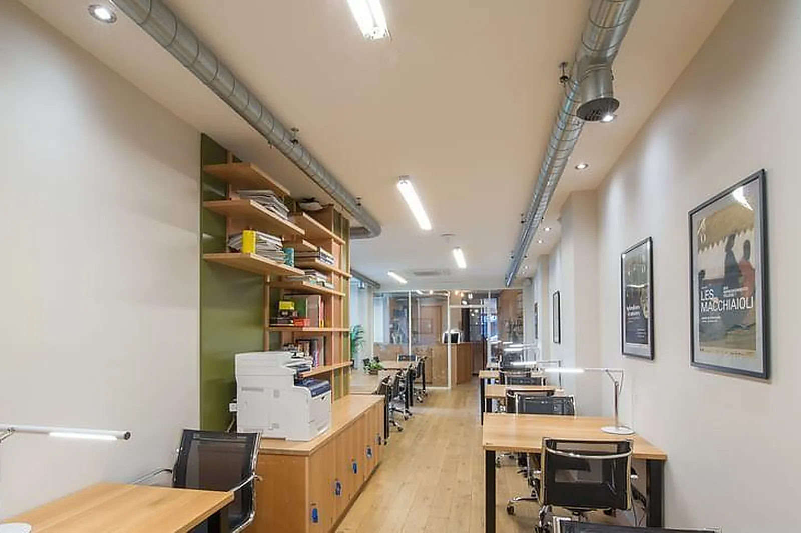 Lieux événementiels, TWO EAT WORK CAFÉ