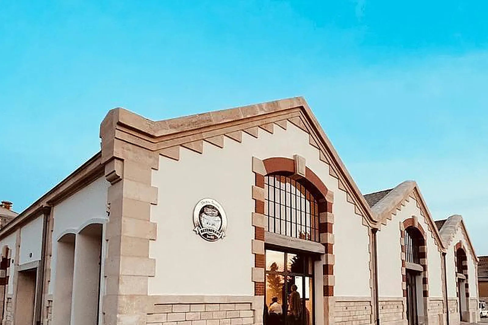 Lieux événementiels, UN PEU BOCAUX