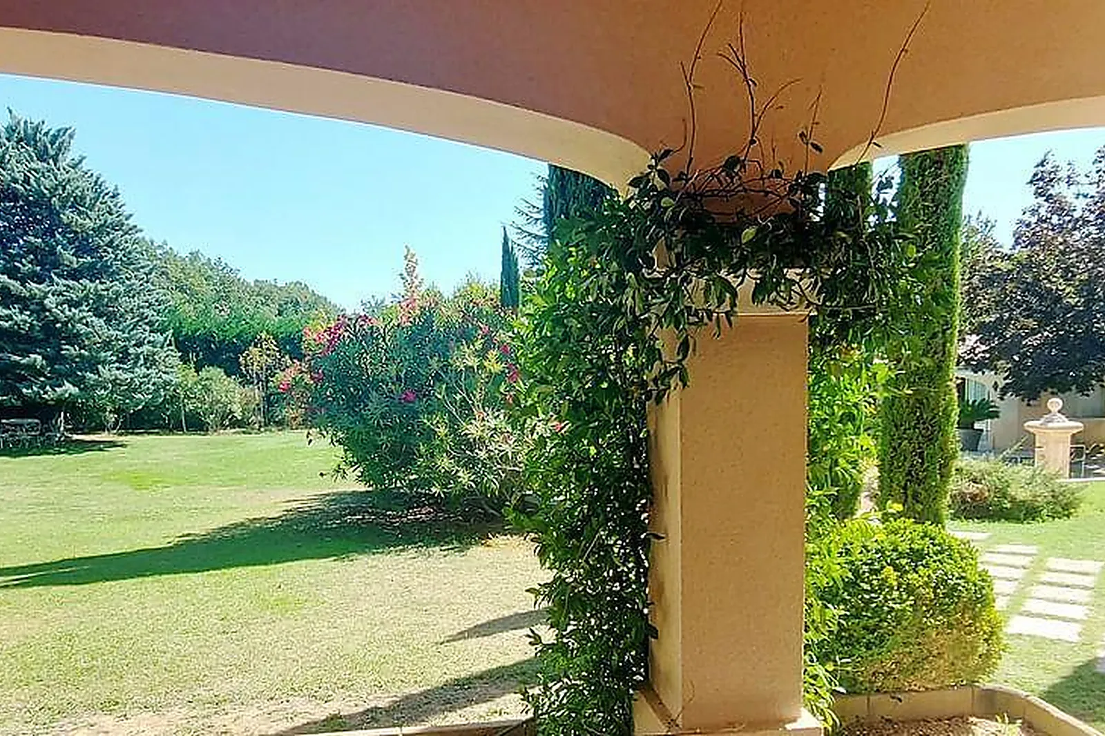 Lieux événementiels, VILLA H