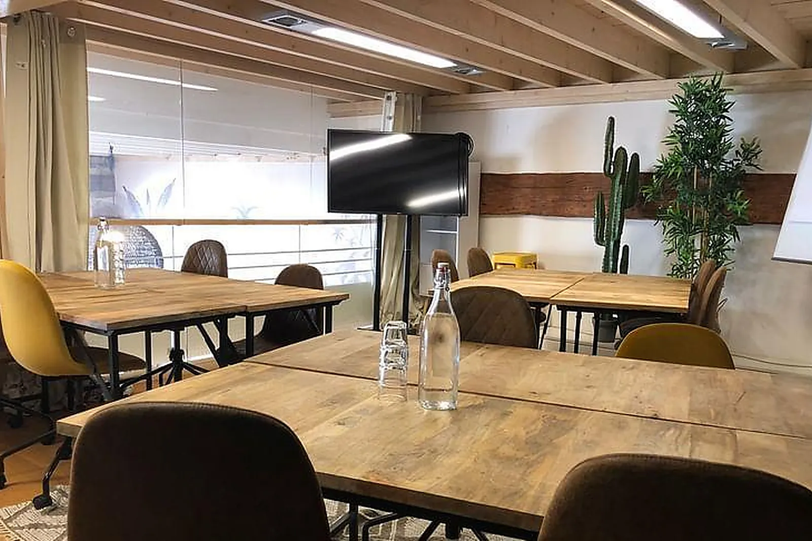 Lieux événementiels, VACOUVA OLIVETTES