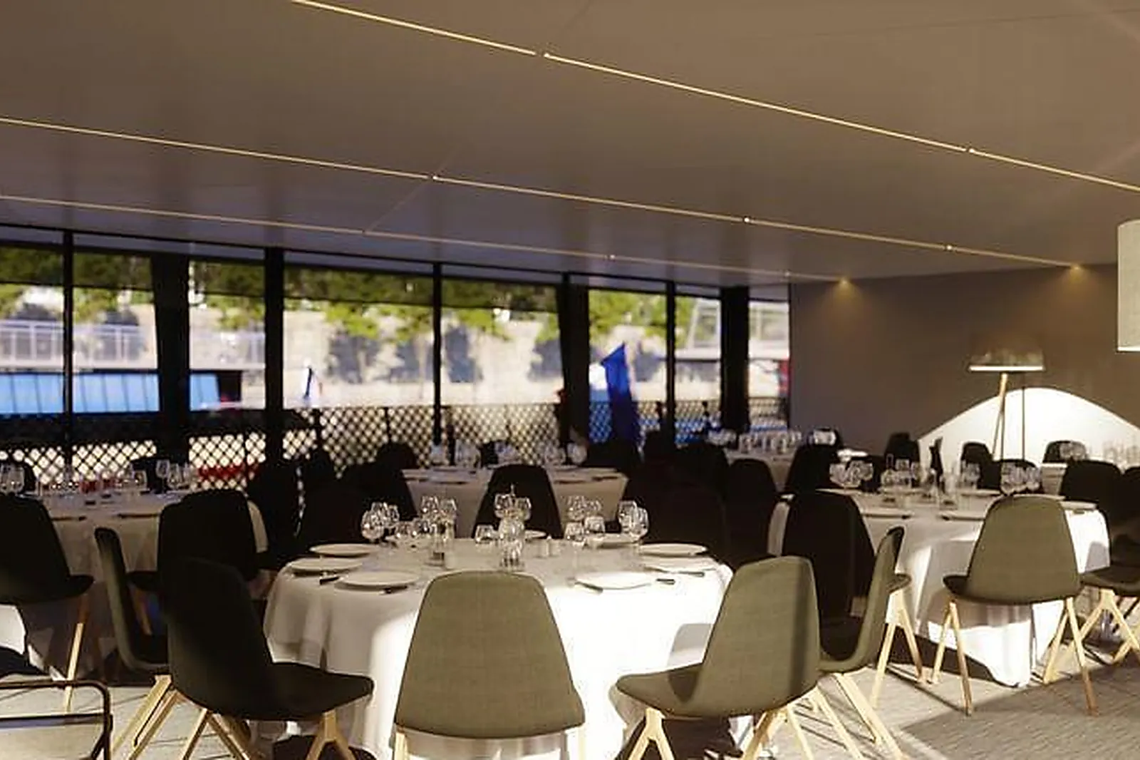 Lieux événementiels, VEDETTES DE PARIS - GUSTAVE