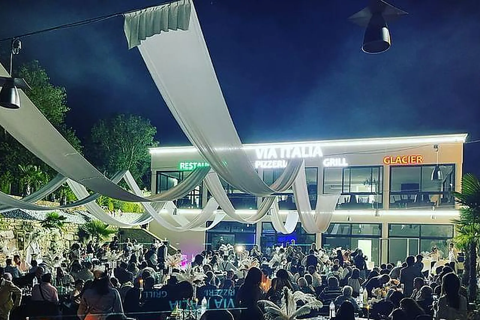 Lieux événementiels, VIA ITALIA