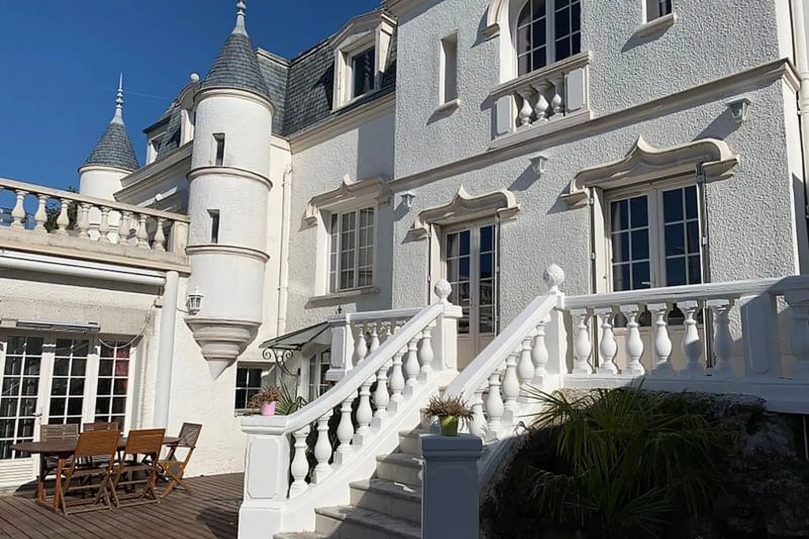 Lieux événementiels, VILLA FLORIAN