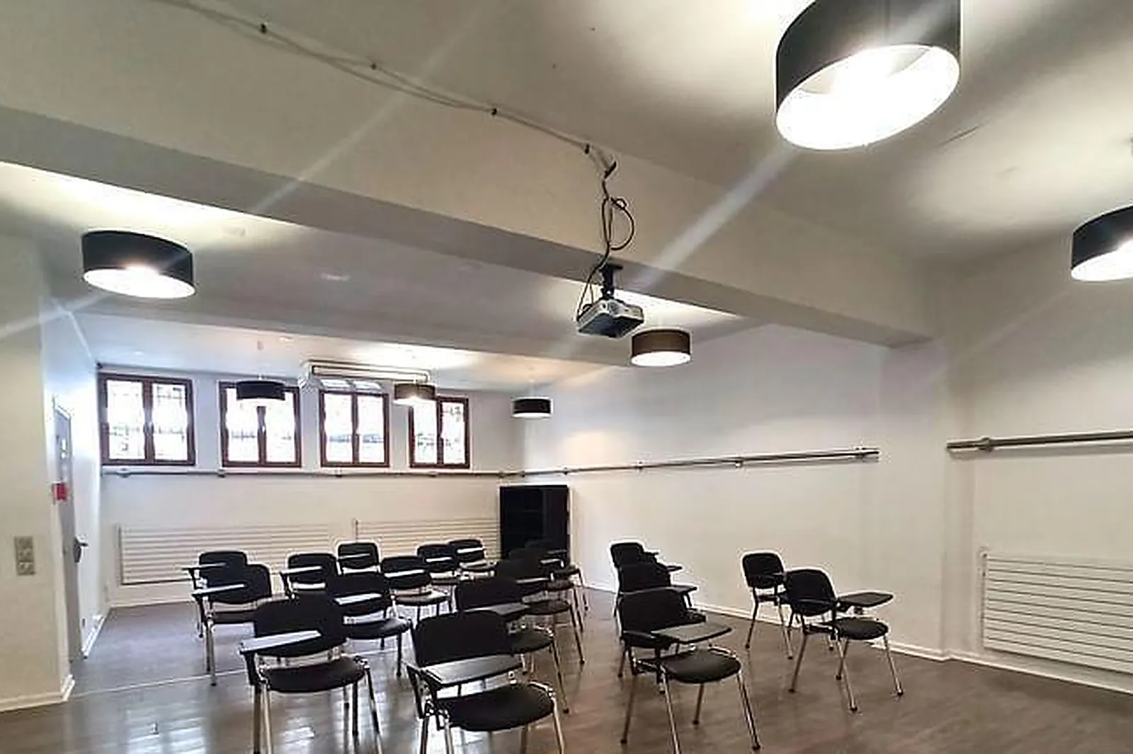 Lieux événementiels, HOTEL THE ORIGINALS LE CHÂTEAU DE LA ROQUE