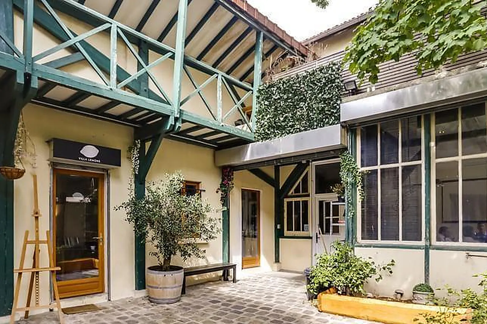 Lieux événementiels, HOTEL THE ORIGINALS LE CHÂTEAU DE LA ROQUE