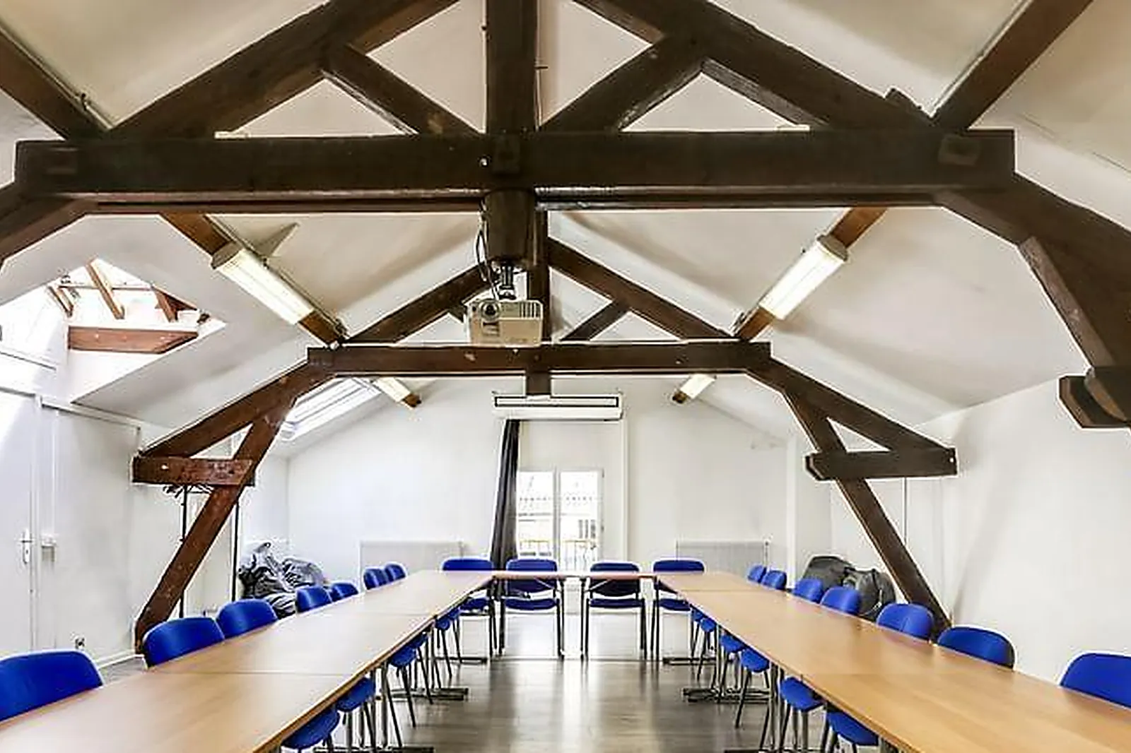 Lieux événementiels, HOTEL THE ORIGINALS LE CHÂTEAU DE LA ROQUE