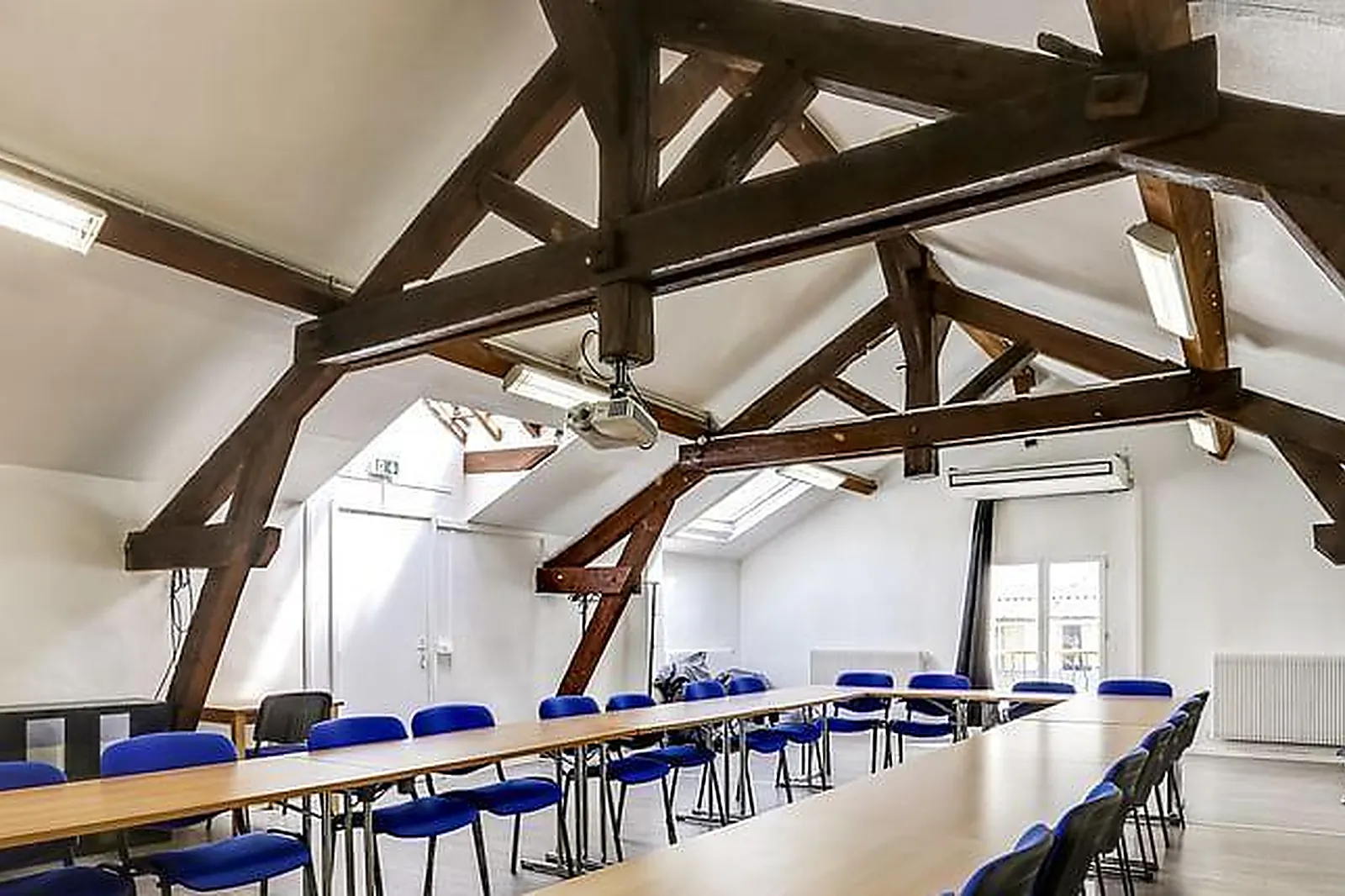 Lieux événementiels, HOTEL THE ORIGINALS LE CHÂTEAU DE LA ROQUE