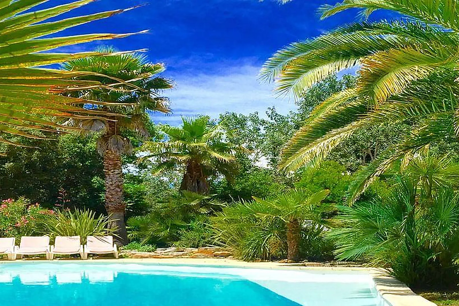 Lieux événementiels, VILLA DANS LE SUD