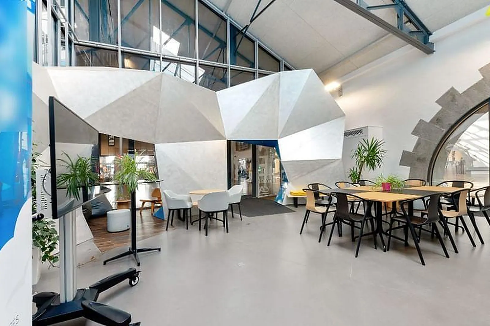 Lieux événementiels, VILLAGE BY CA FINISTÈRE