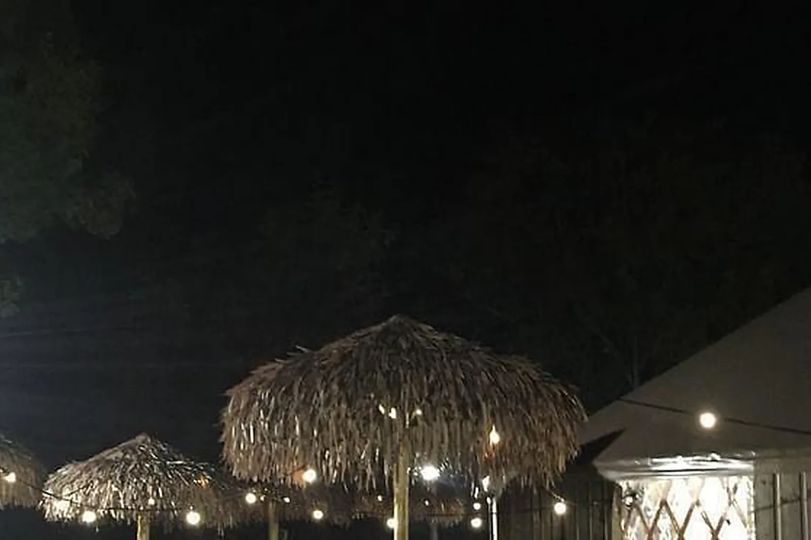 Lieux événementiels, VILLAGE LES RIVES DE GRAND LIEU