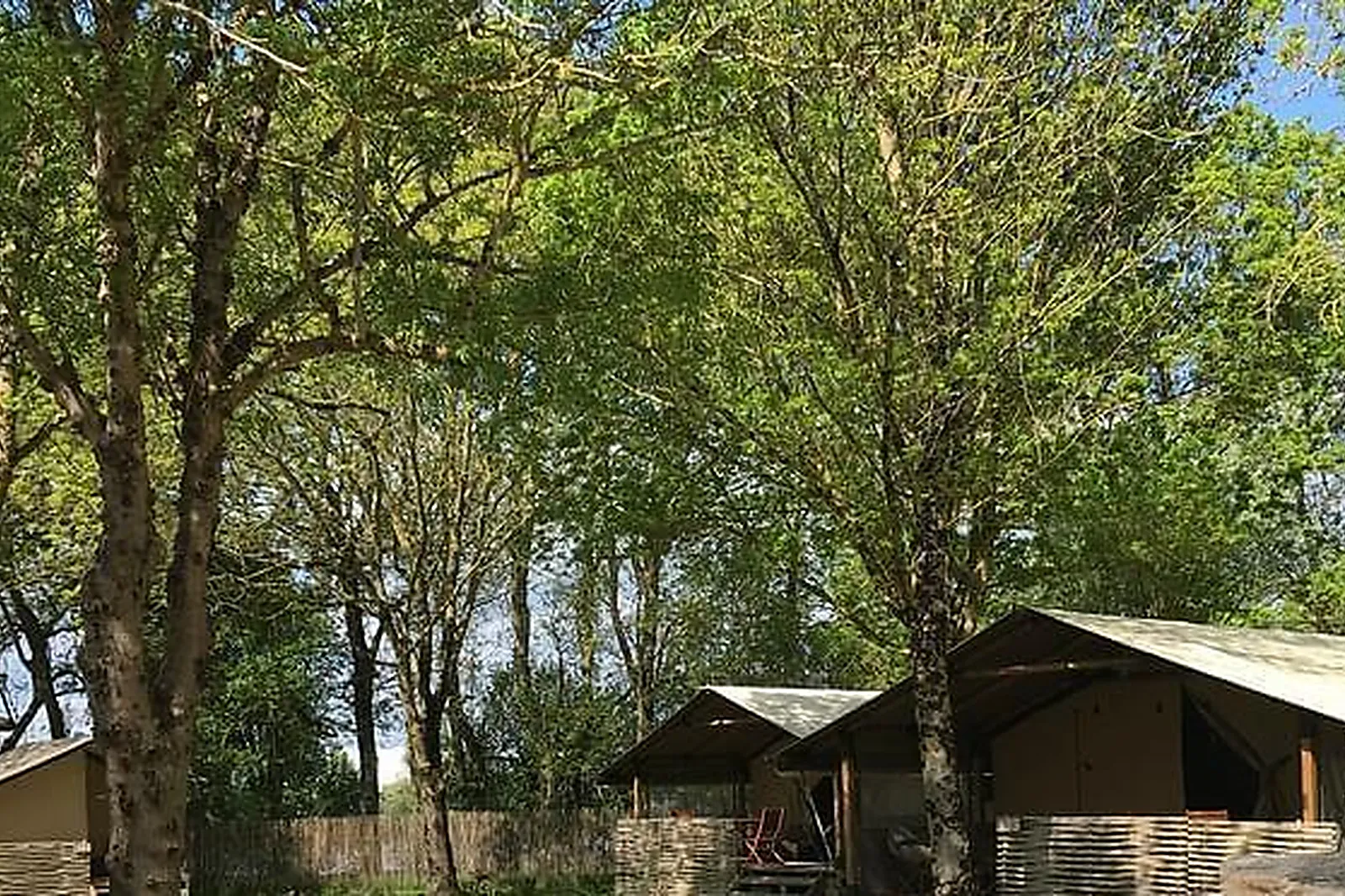 Lieux événementiels, VILLAGE LES RIVES DE GRAND LIEU