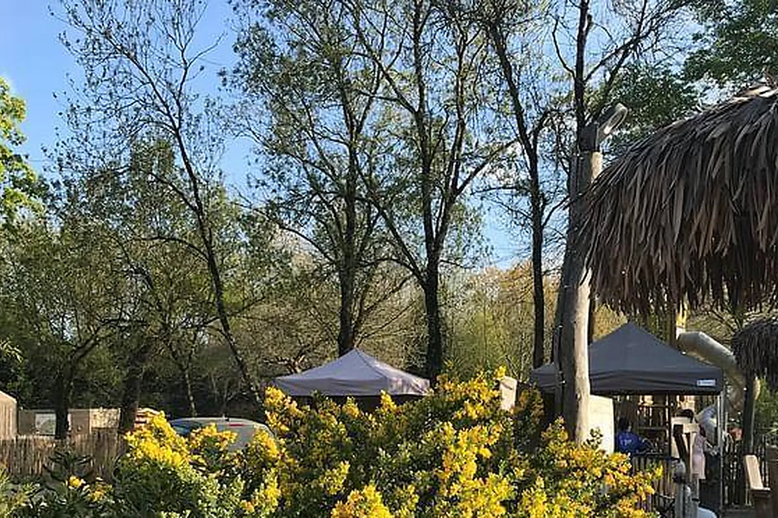 Lieux événementiels, VILLAGE LES RIVES DE GRAND LIEU