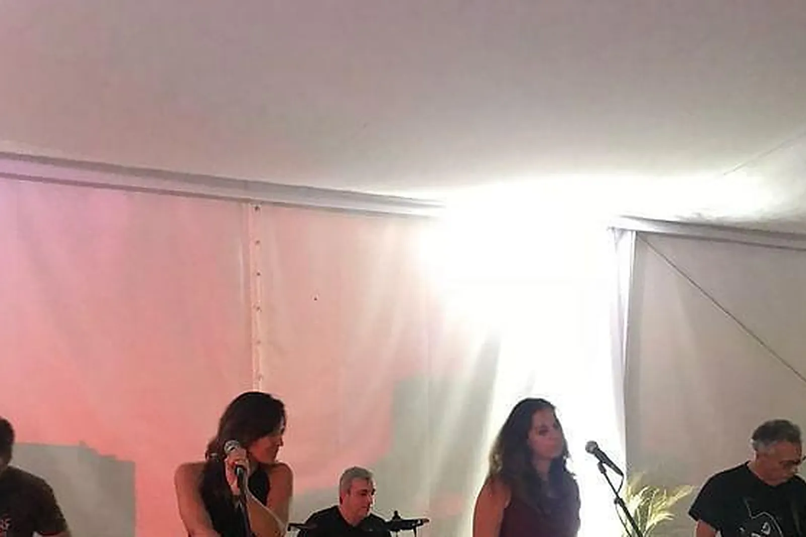 Lieux événementiels, VILLAGE LES RIVES DE GRAND LIEU