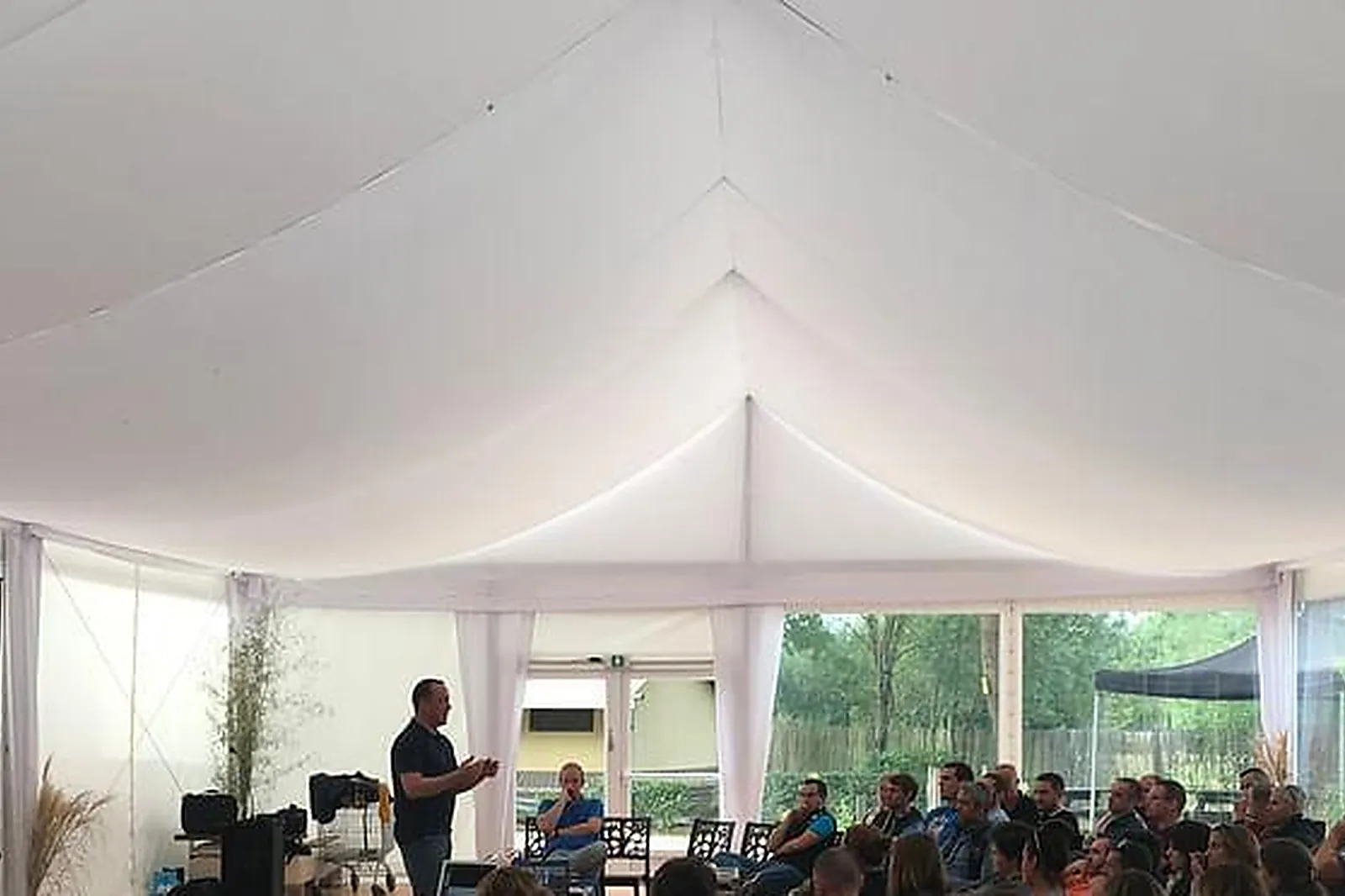 Lieux événementiels, VILLAGE LES RIVES DE GRAND LIEU