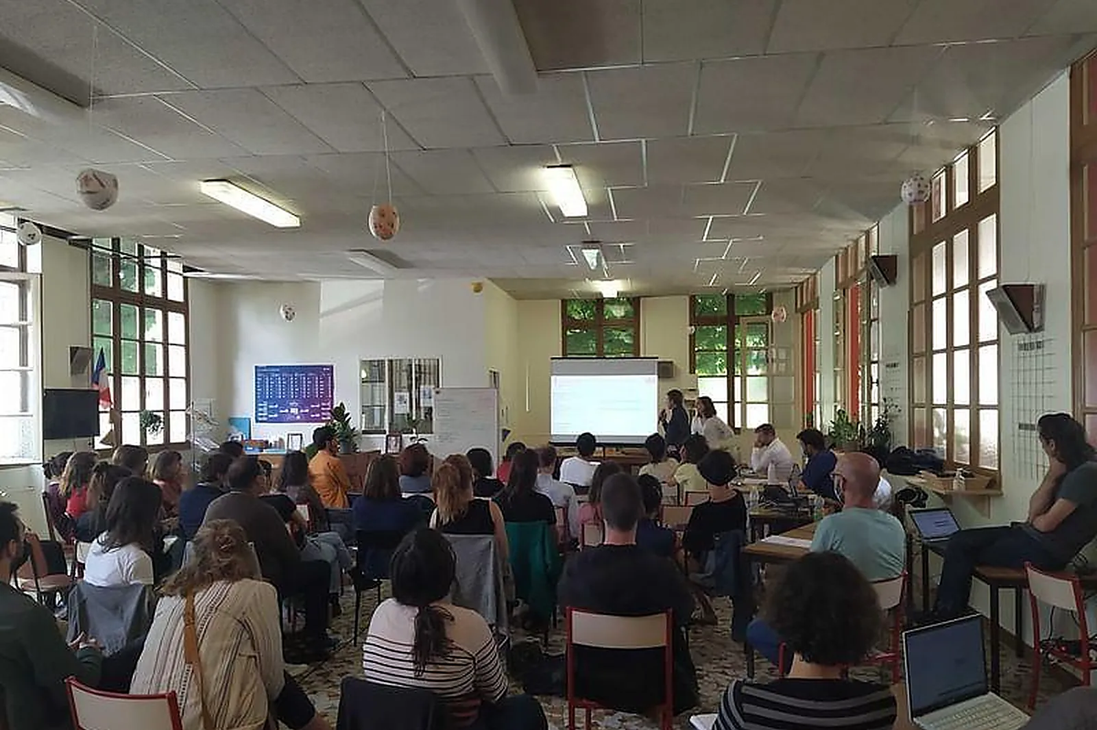 Lieux événementiels, VILLAGE REILLE