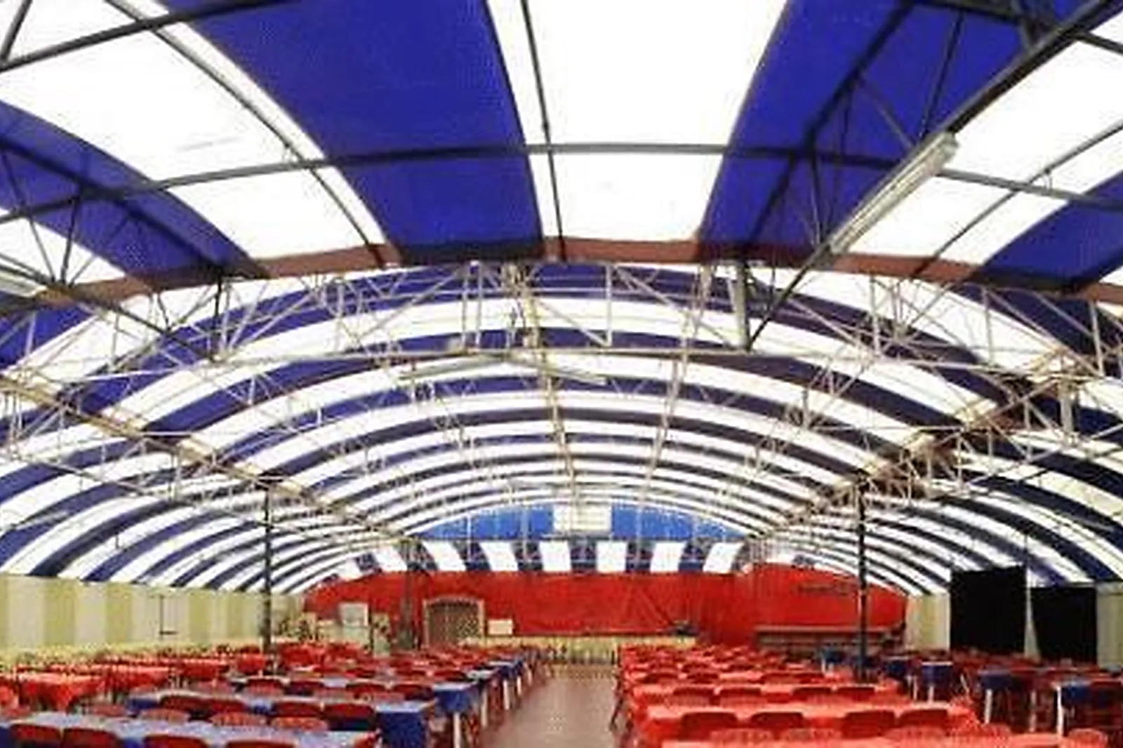 Lieux événementiels, VILLAGE DU CIRQUE MICHELETTY