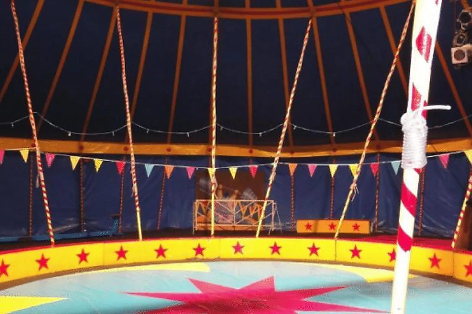 Lieux événementiels, VILLAGE DU CIRQUE MICHELETTY