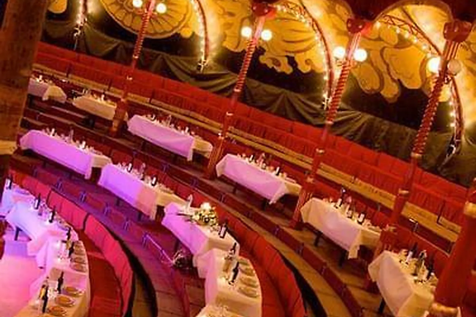 Lieux événementiels, VILLAGE DU CIRQUE MICHELETTY