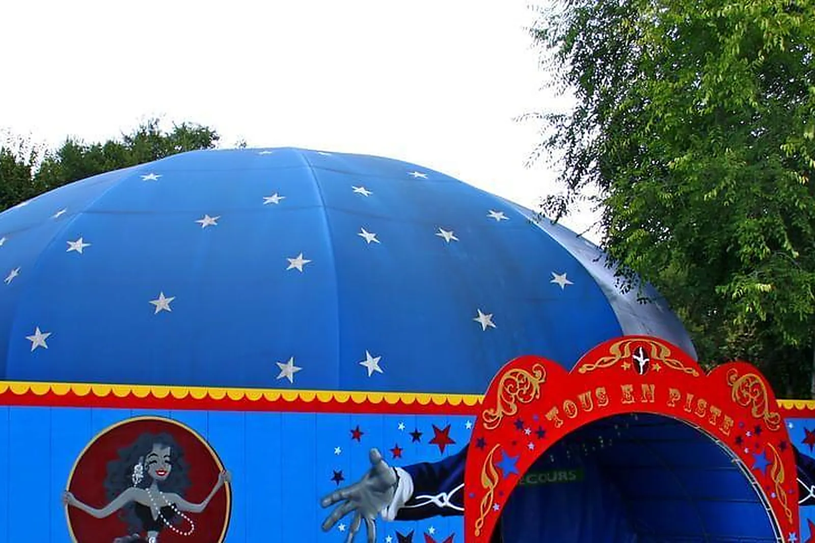 Lieux événementiels, VILLAGE DU CIRQUE MICHELETTY