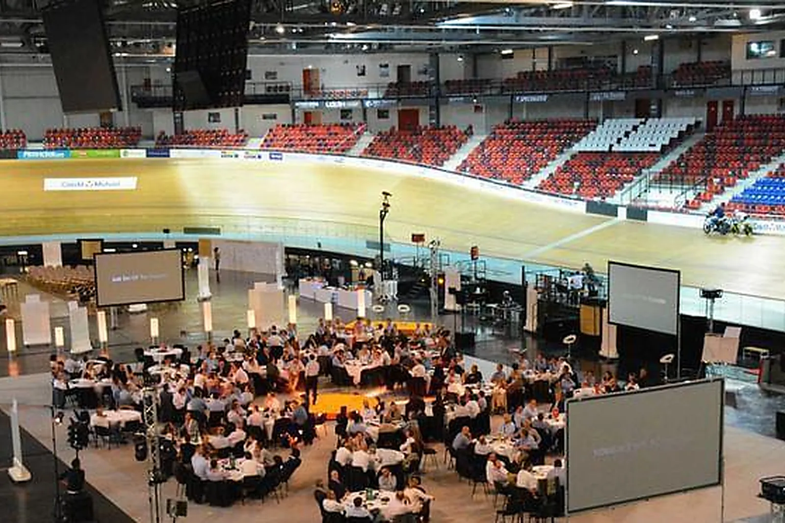 Lieux événementiels, VÉLODROME NATIONAL DE SAINT-QUENTIN-EN-YVELINES
