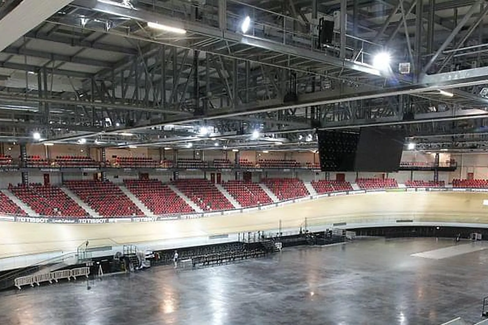 Lieux événementiels, VÉLODROME NATIONAL DE SAINT-QUENTIN-EN-YVELINES