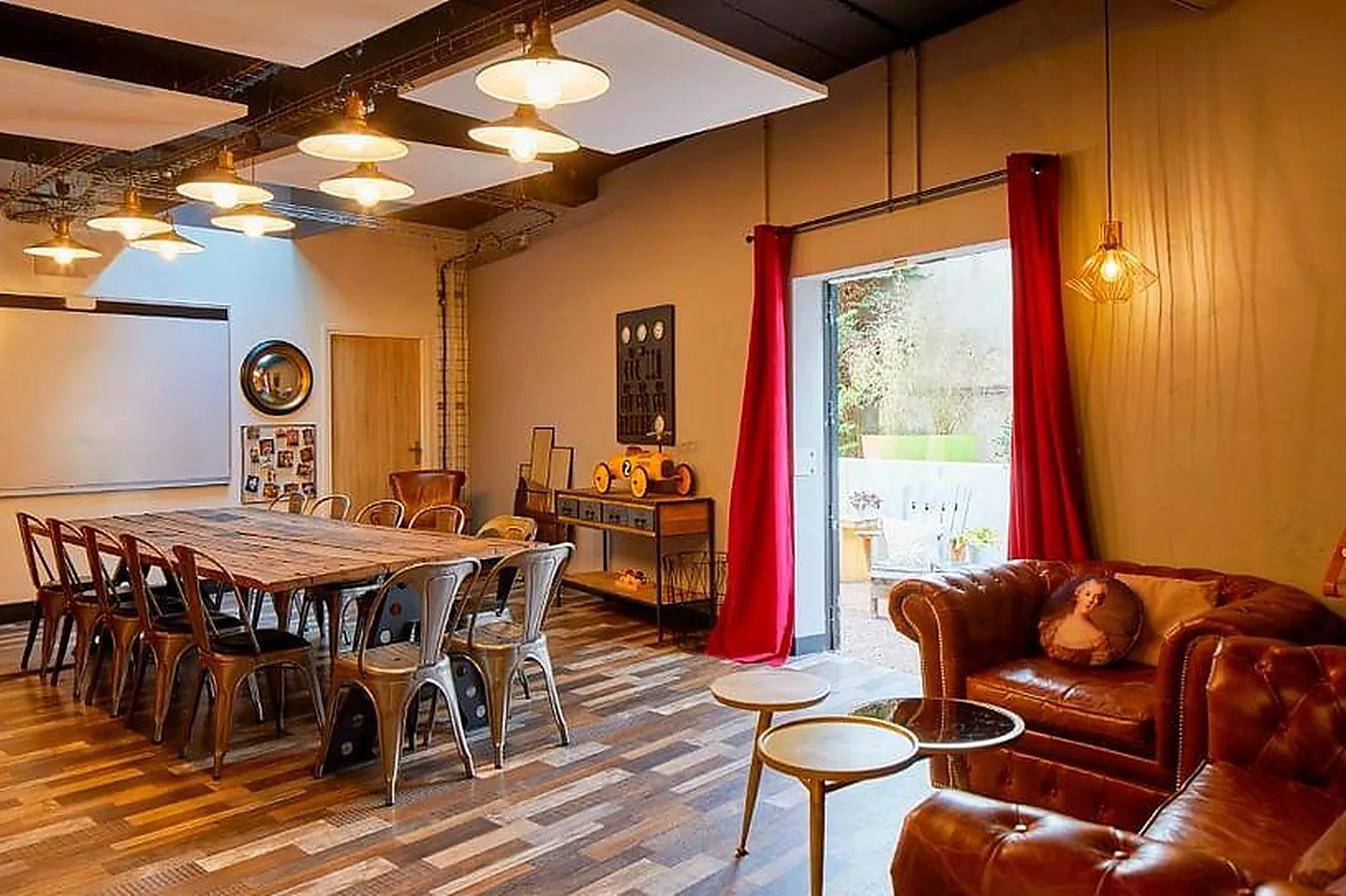 Lieux événementiels, WOJO ISSY-LES-MOULINEAUX