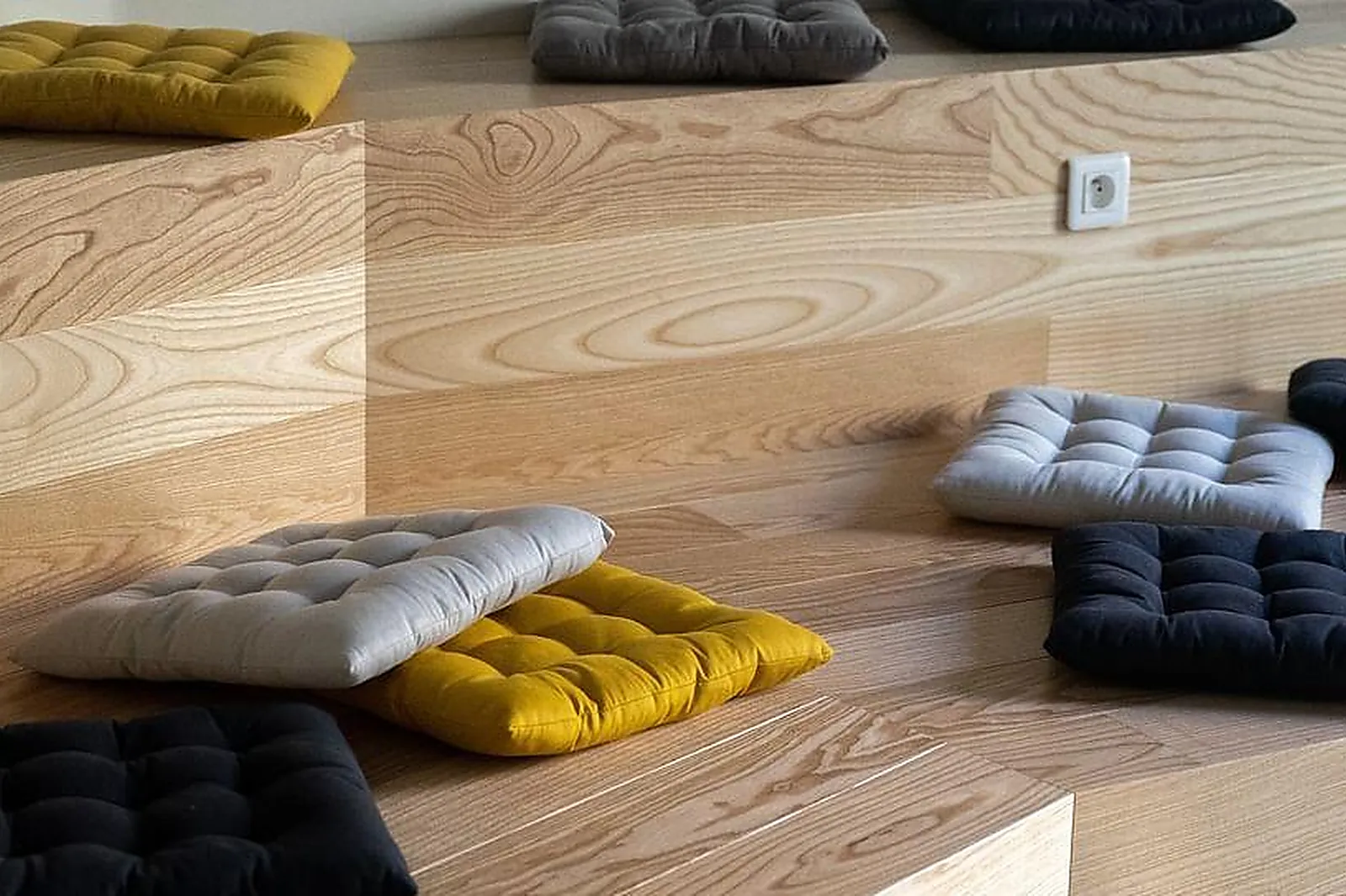 Lieux événementiels, SALLE DE RÉUNION ÉQUIPÉE GARE DE LYON