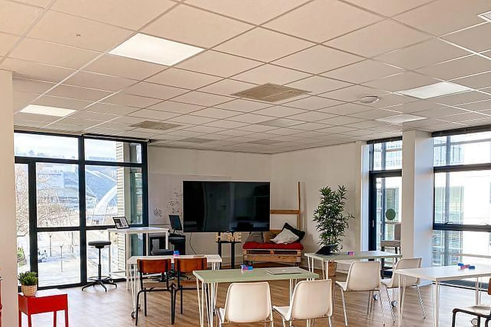 Lieux événementiels, WAOUPLAND