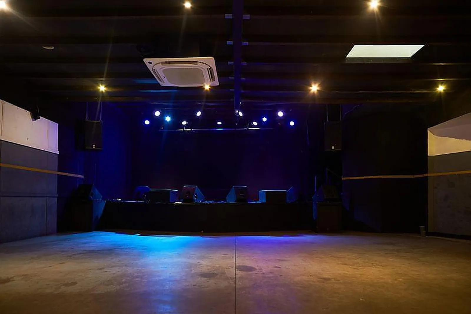 Lieux événementiels, WARMAUDIO