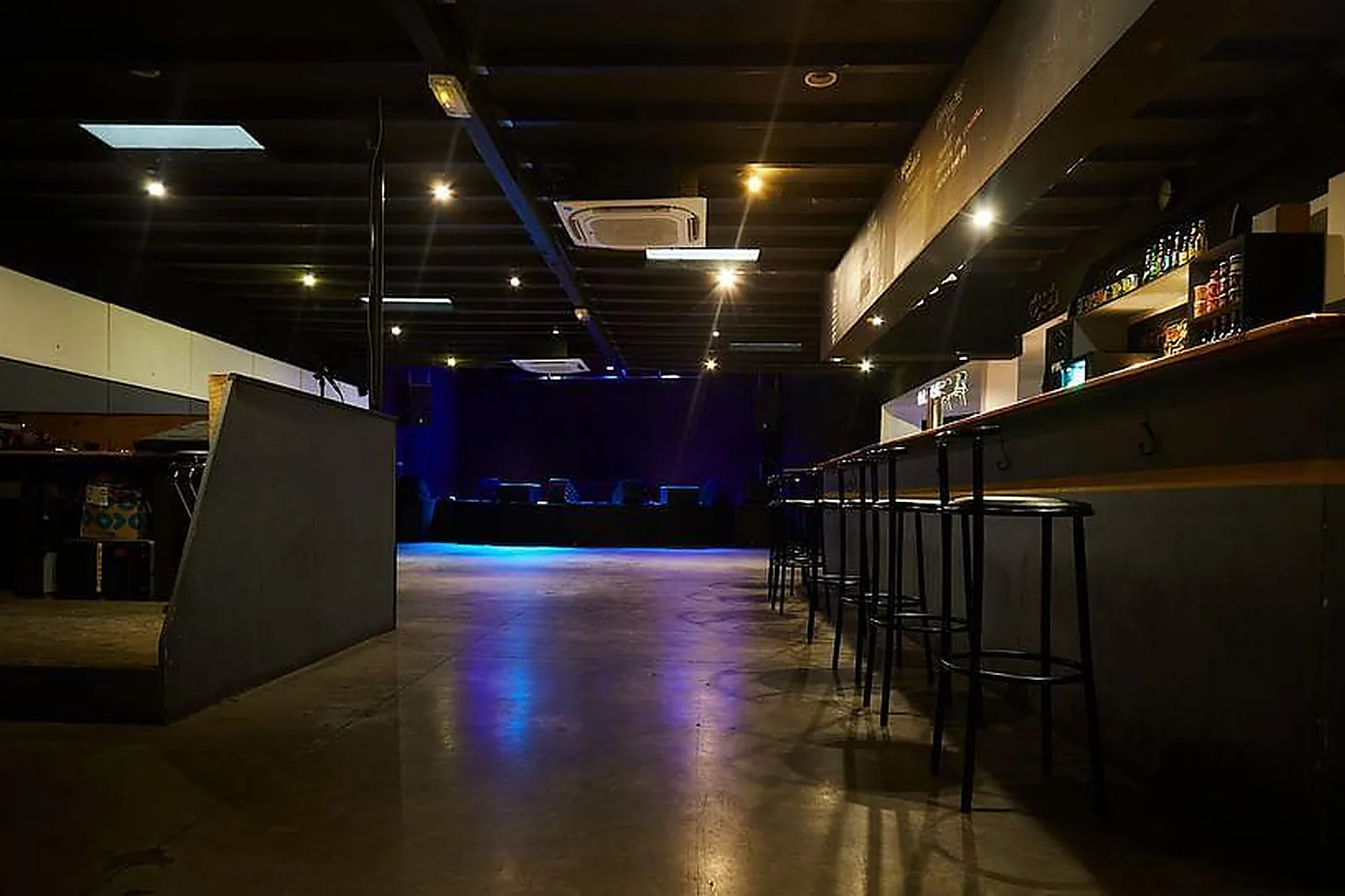 Lieux événementiels, WARMAUDIO