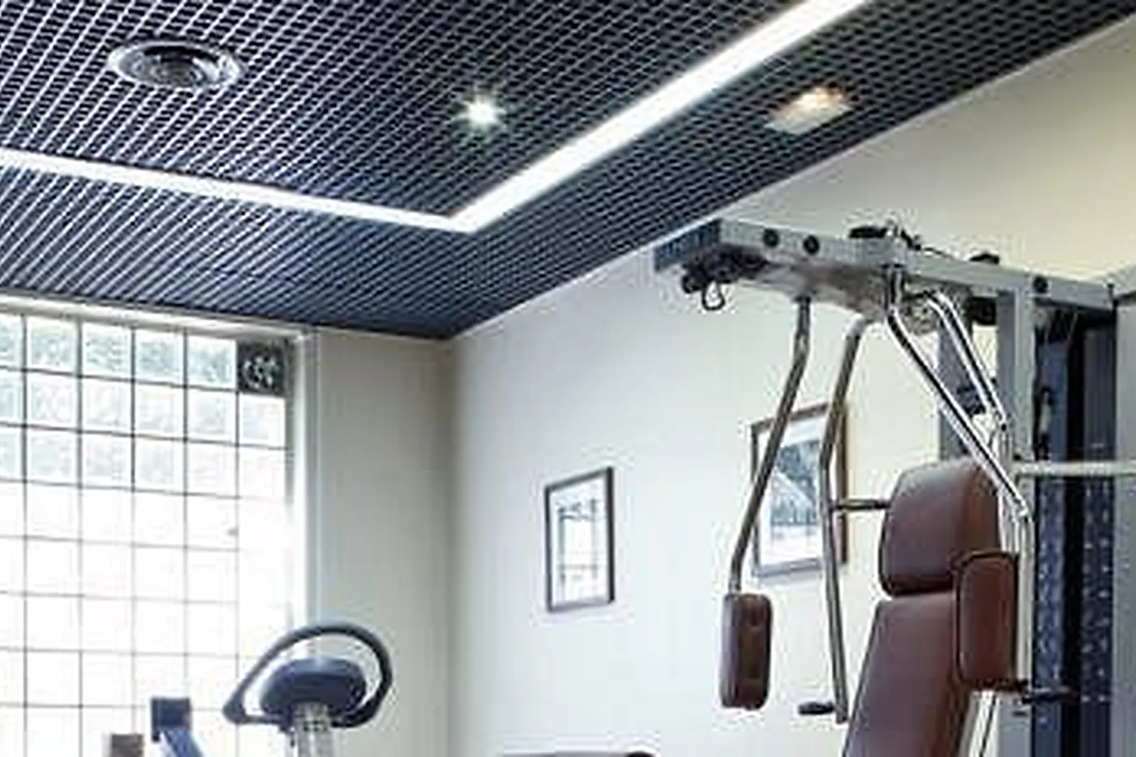 Lieux événementiels, WARWICK REINE ASTRID ****