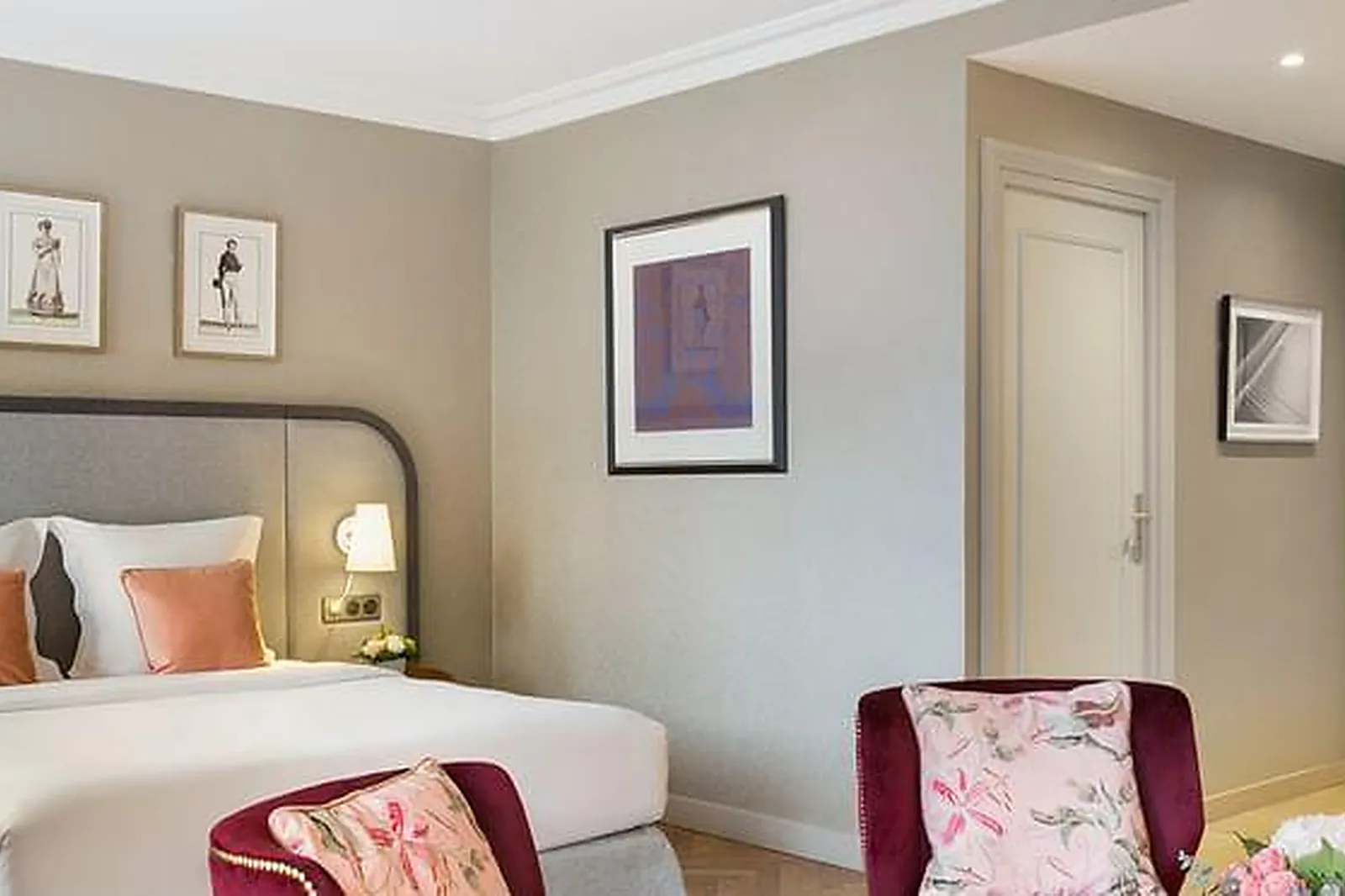 Lieux événementiels, WARWICK REINE ASTRID ****