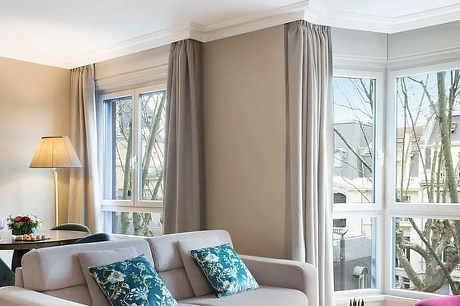 Lieux événementiels, WARWICK REINE ASTRID ****