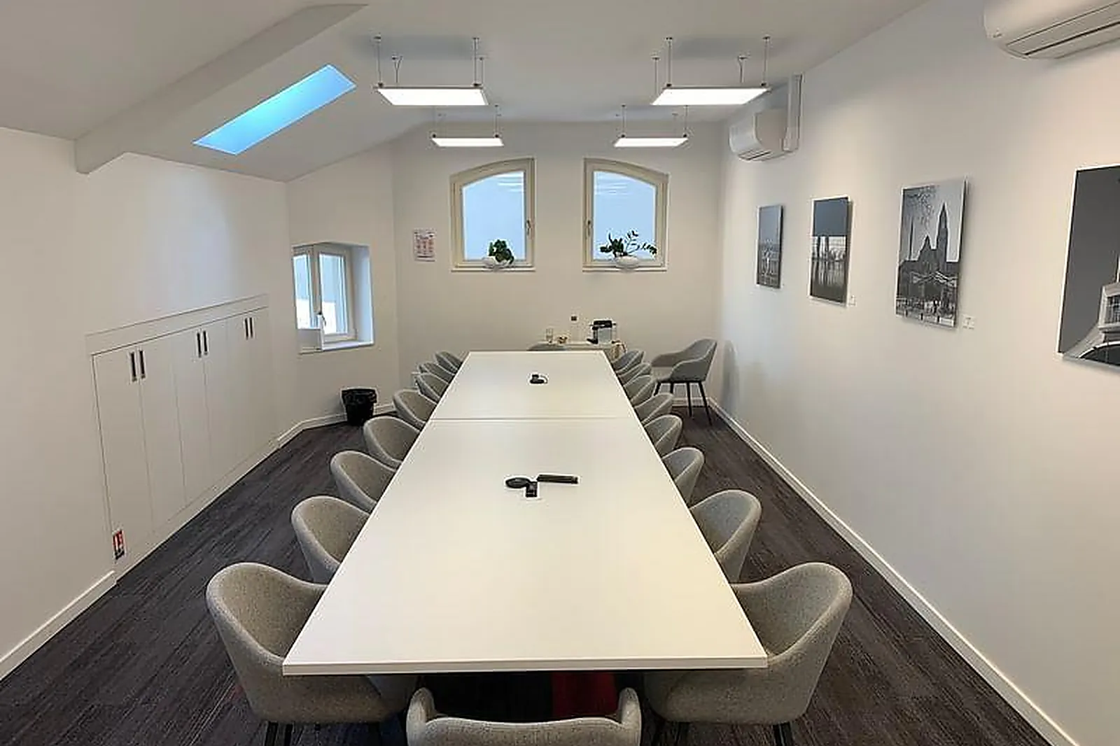 Lieux événementiels, WEASY