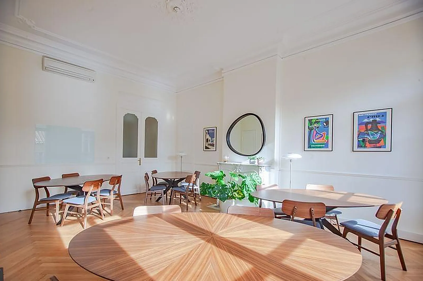 Lieux événementiels, WEENO