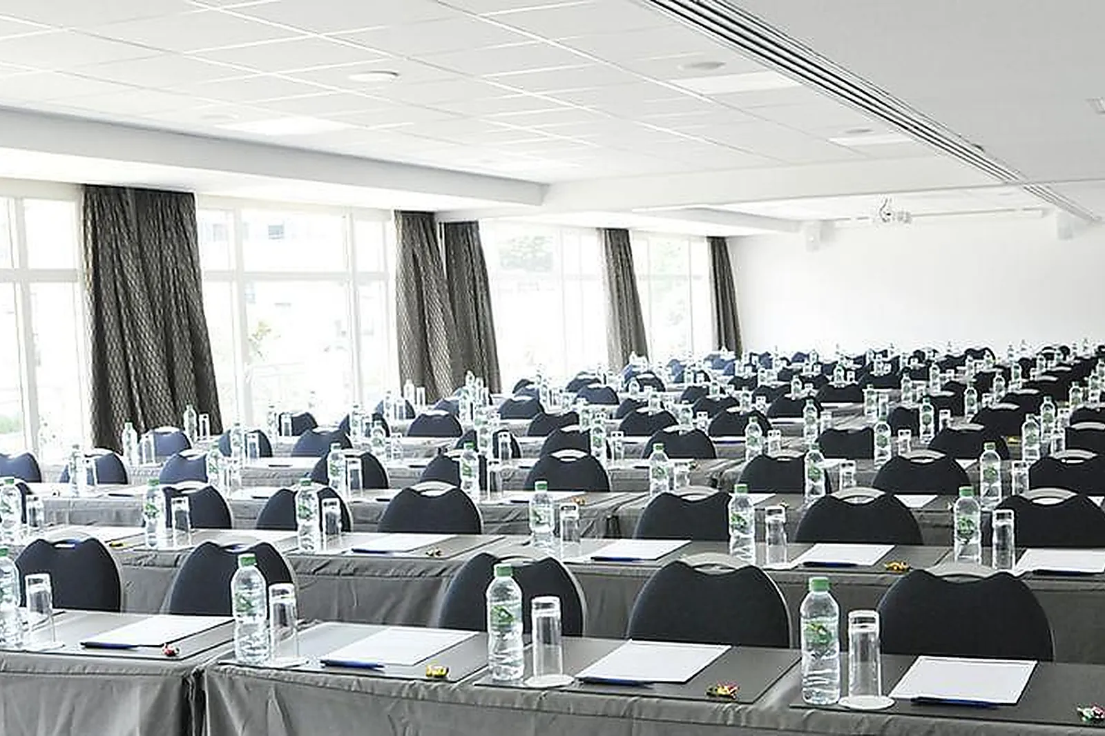 Lieux événementiels, WESTOTEL LE POULIGUEN - LA BAULE ****