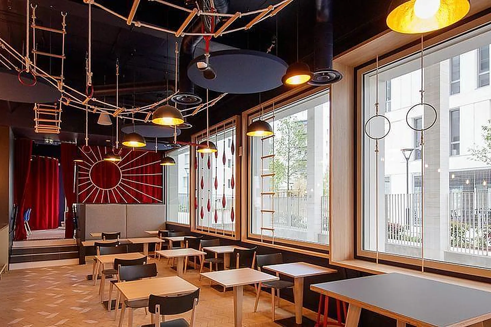 Lieux événementiels, WHOORKS NANTES GARE SUD