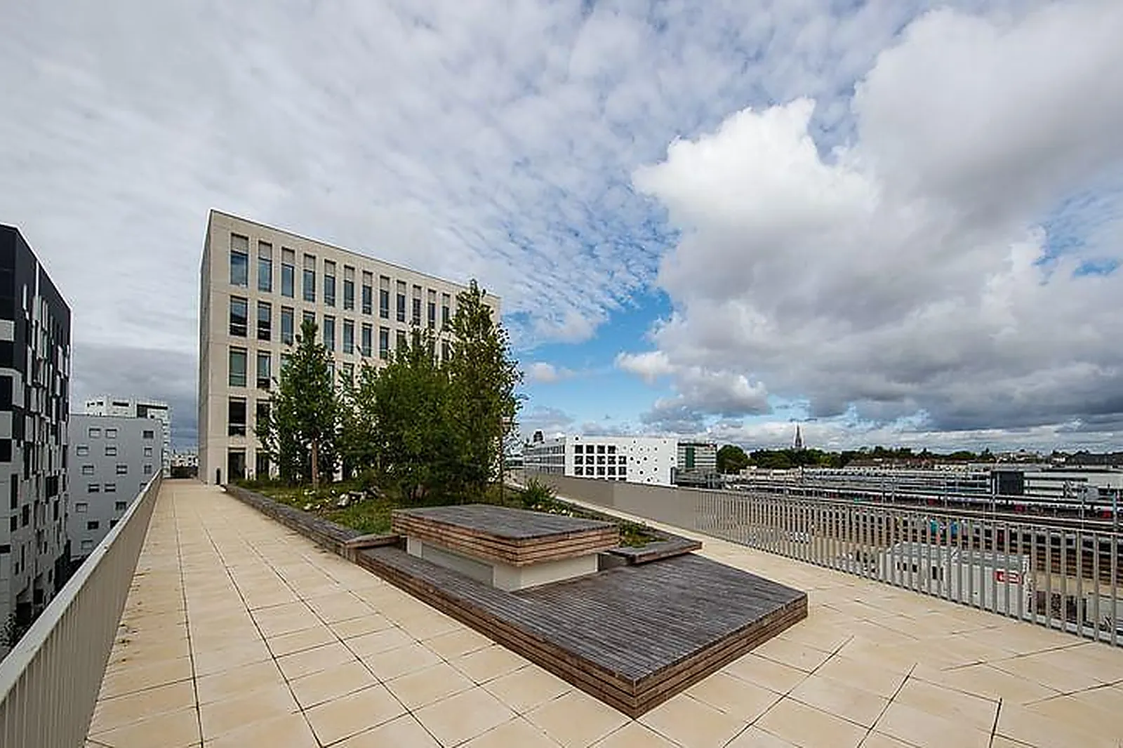 Lieux événementiels, WHOORKS NANTES GARE SUD
