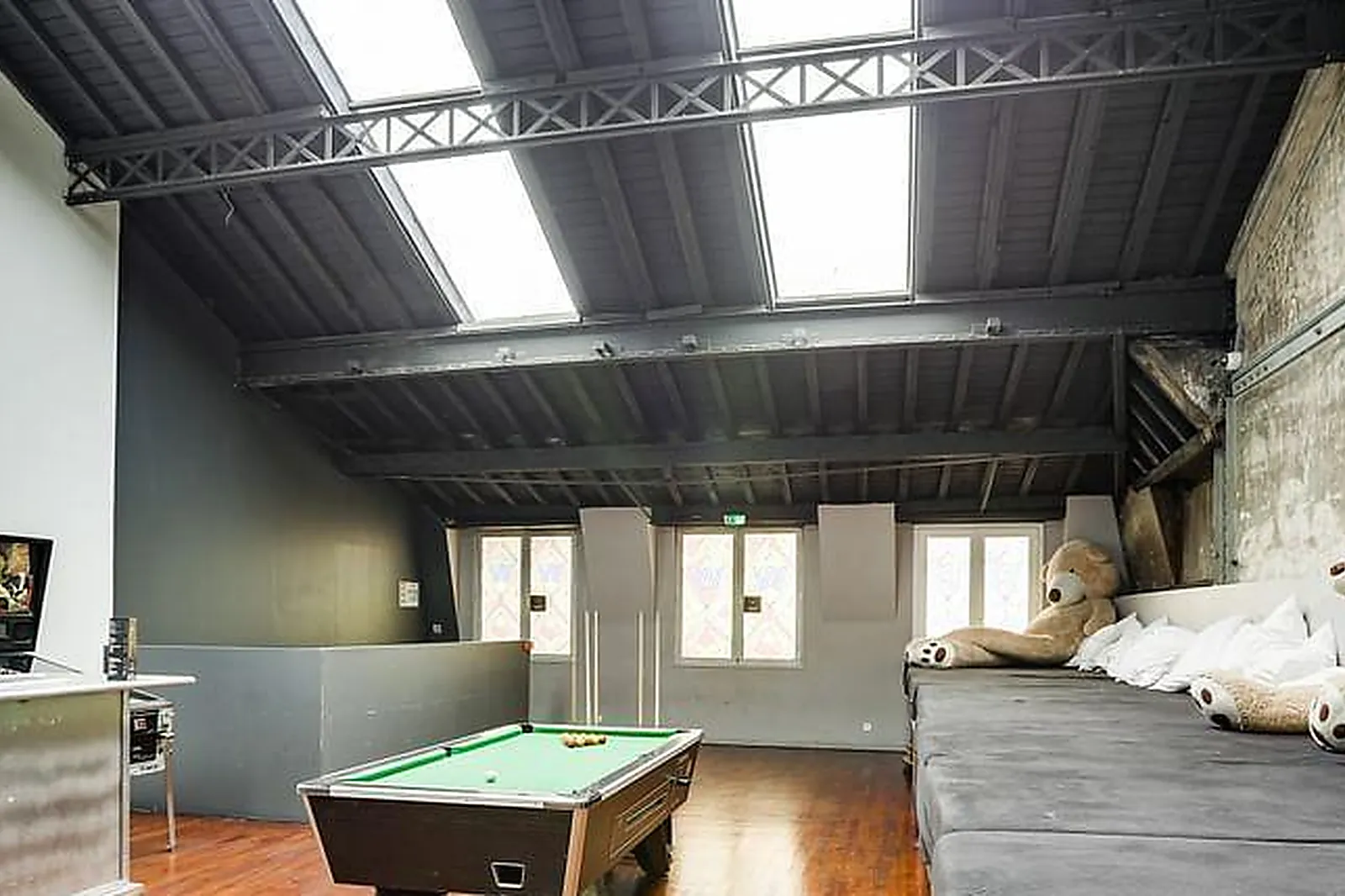 Lieux événementiels, WHO'S