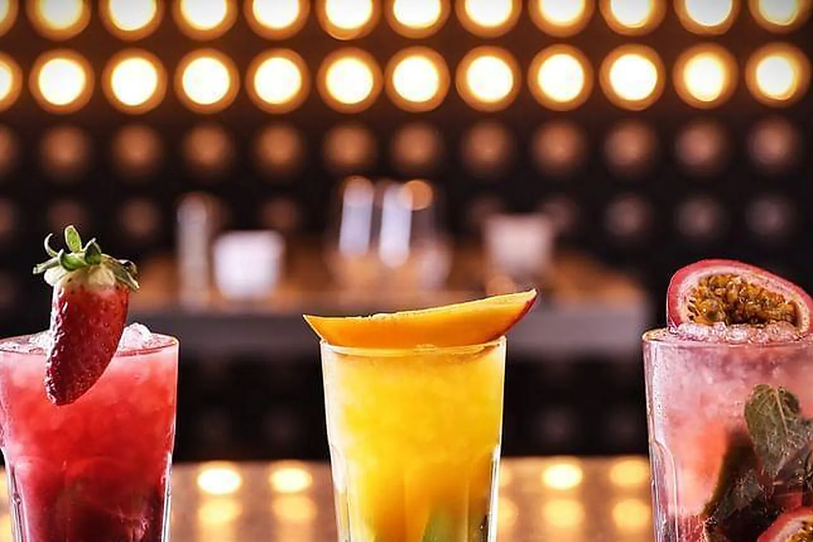 Lieux événementiels, WHO'S