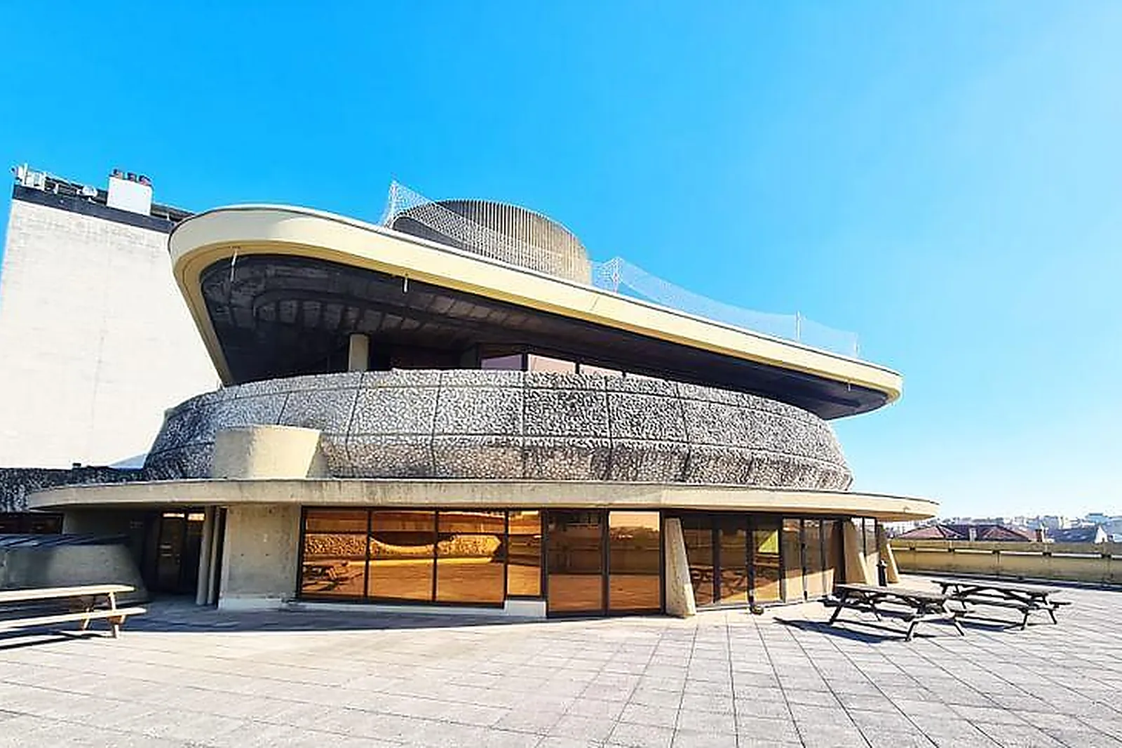 Lieux événementiels, W'IN MÉRIADECK