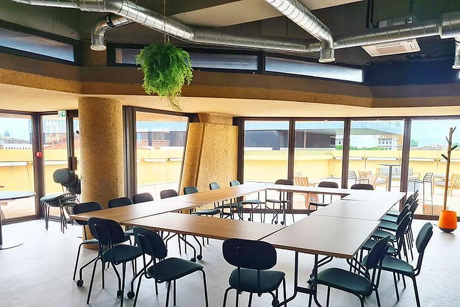 Lieux événementiels, W'IN MÉRIADECK