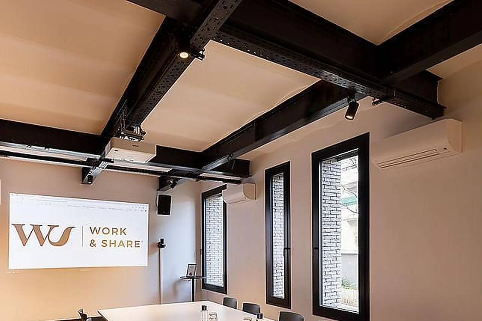 Lieux événementiels, WORK & SHARE SAINT OUEN