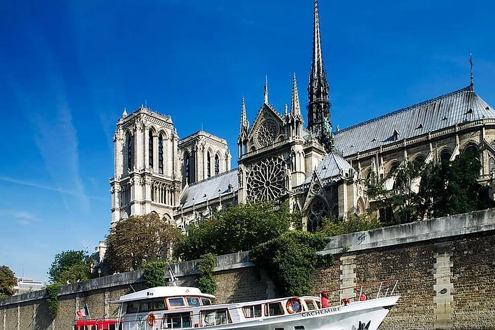 Lieux événementiels, YACHTS DE PARIS - CACHEMIRE