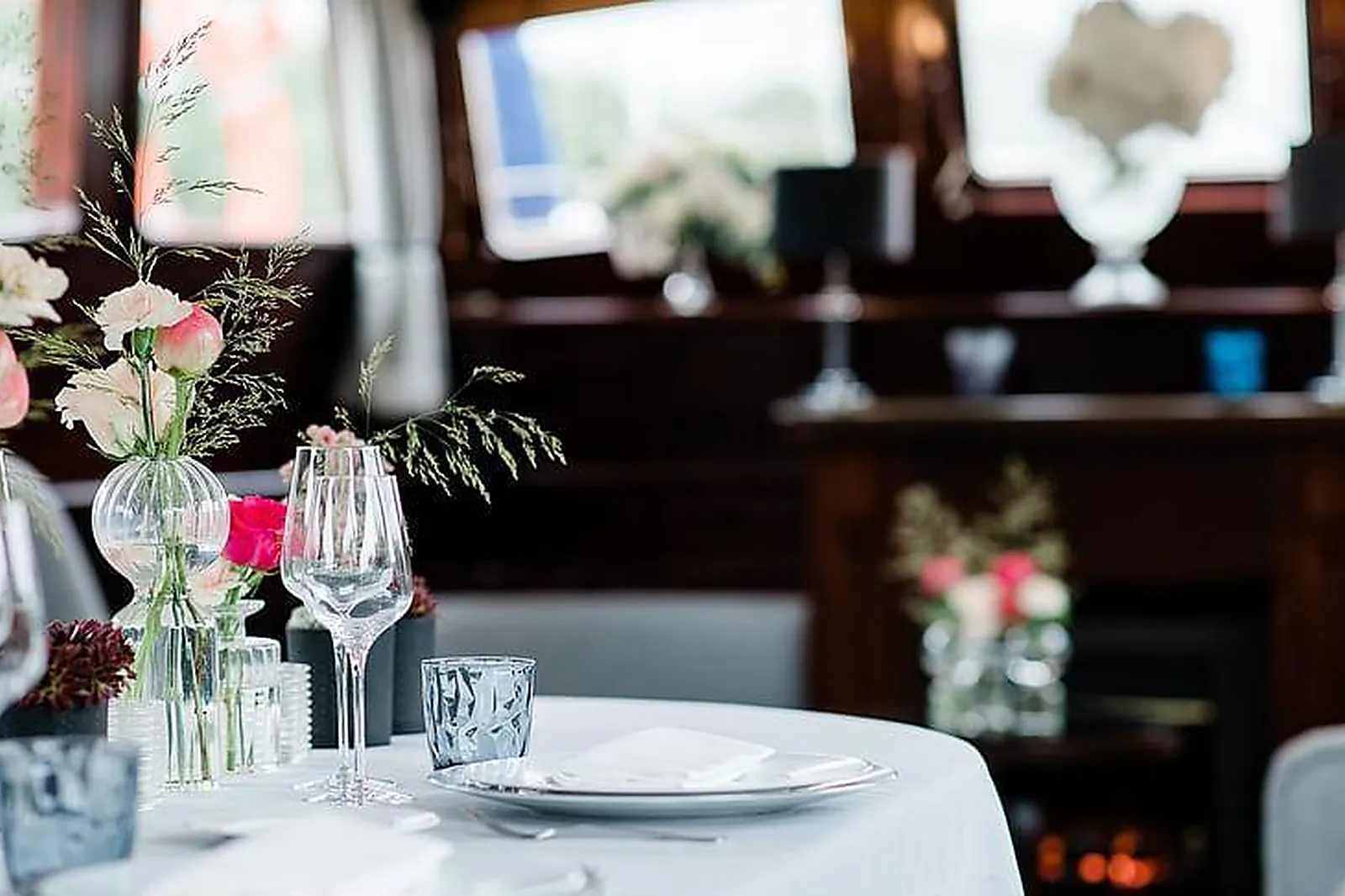 Lieux événementiels, YACHTS DE PARIS - CACHEMIRE